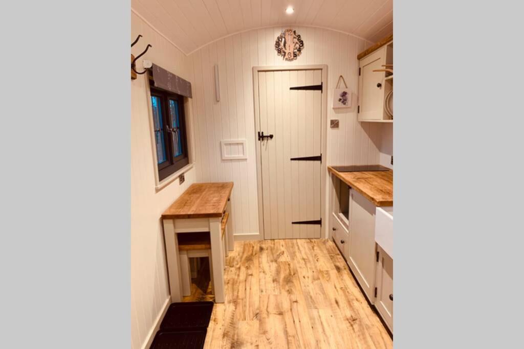 Lle Mary - Beautiful Views, Hot Tub, Secluded, Dog Welcome, Barmouth Llanddwywe Екстер'єр фото