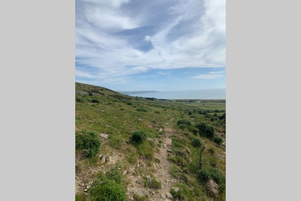 Lle Mary - Beautiful Views, Hot Tub, Secluded, Dog Welcome, Barmouth Llanddwywe Екстер'єр фото